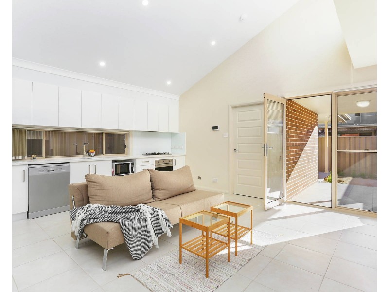 1/93 Albert Street, Revesby NSW 2212