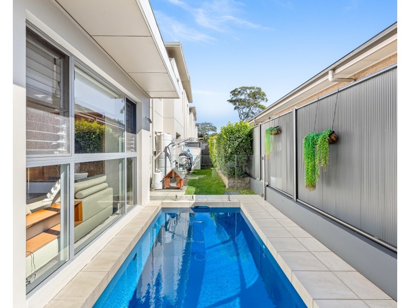 2/121 Gannons Road, Caringbah South NSW 2229