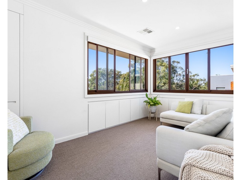 2/121 Gannons Road, Caringbah South NSW 2229