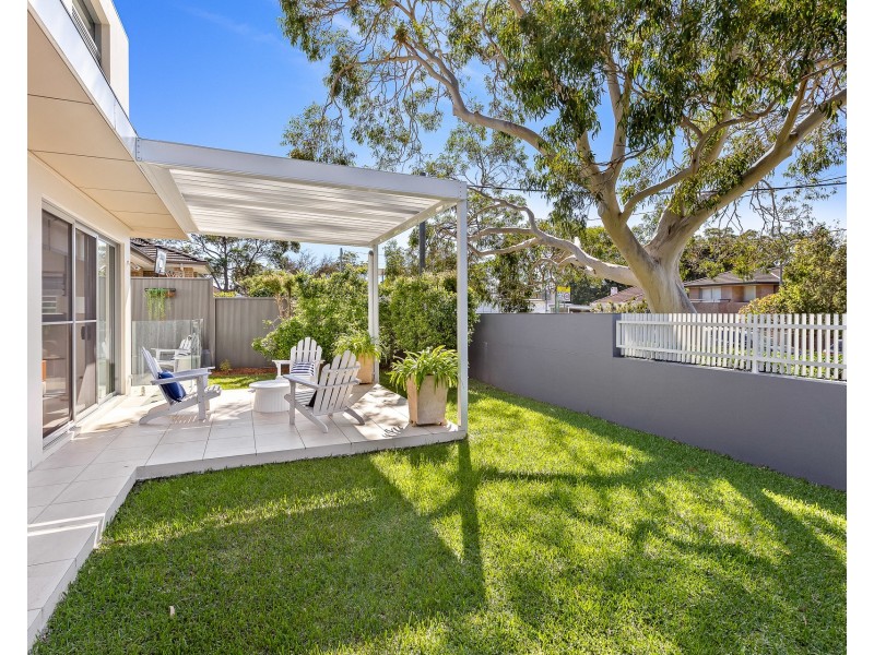 2/121 Gannons Road, Caringbah South NSW 2229
