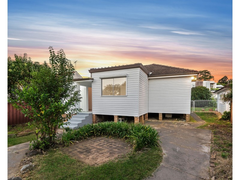 42 Drake Street, Panania NSW 2213