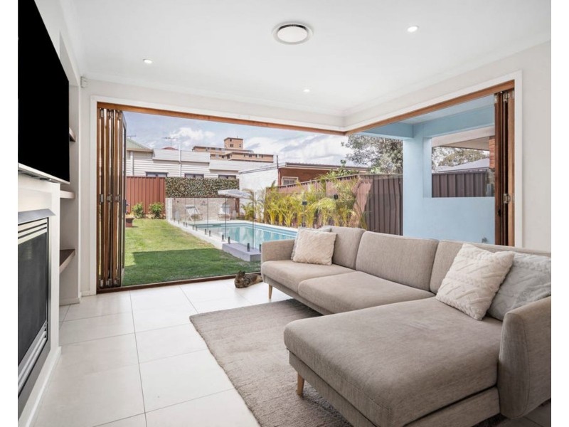 28 Roslyn Avenue, Brighton-le-sands NSW 2216