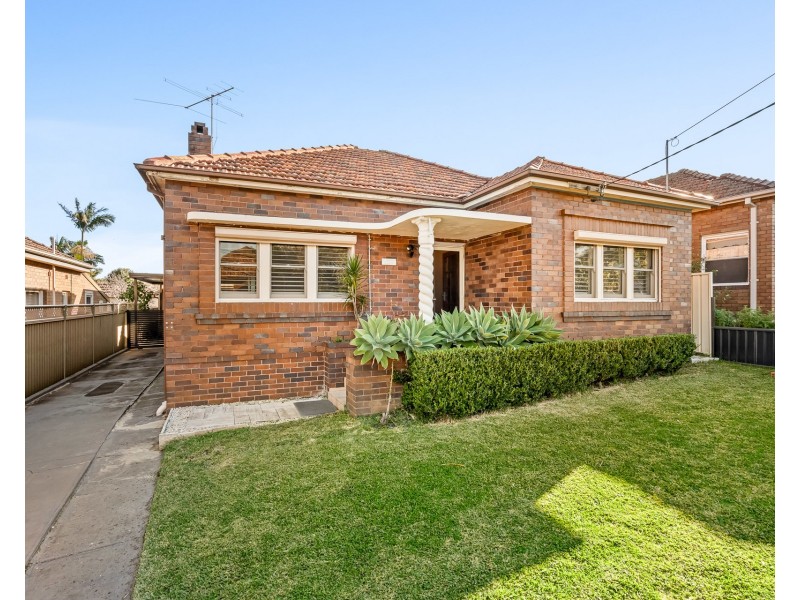 14  Mayfair Crescent, Beverly Hills NSW 2209