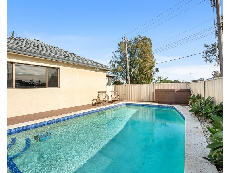 2A Chuter Avenue, Monterey NSW 2217
