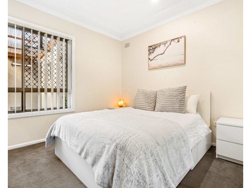2A Chuter Avenue, Monterey NSW 2217