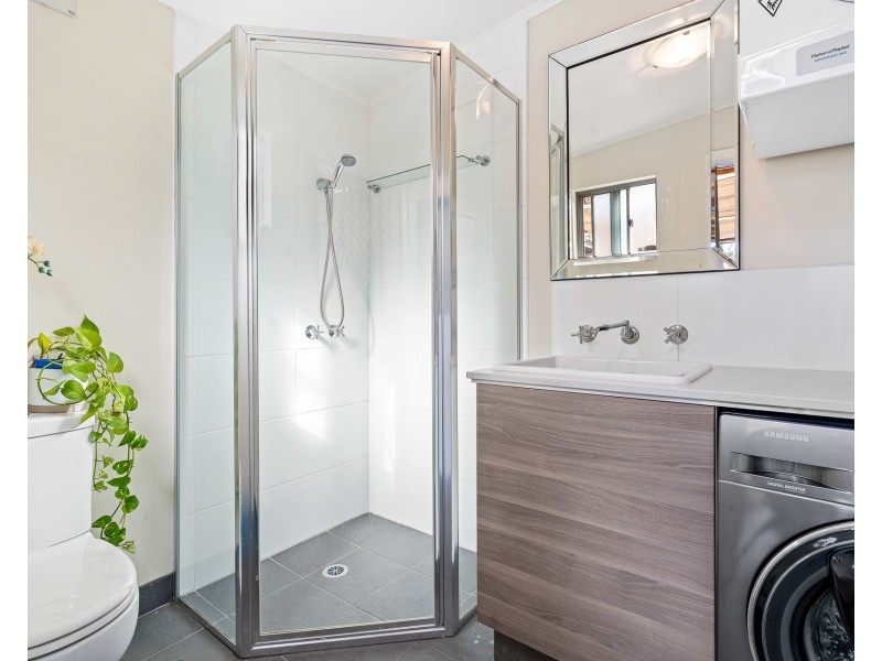 2A Chuter Avenue, Monterey NSW 2217