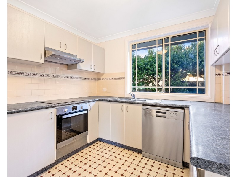 6/72-76 Merton Street, Sutherland NSW 2232