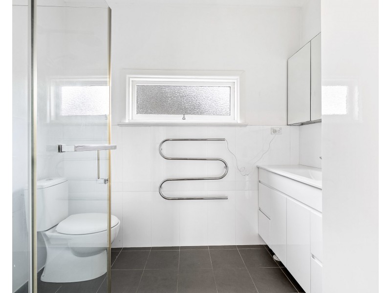 29 Caledonia Street, Peakhurst NSW 2210