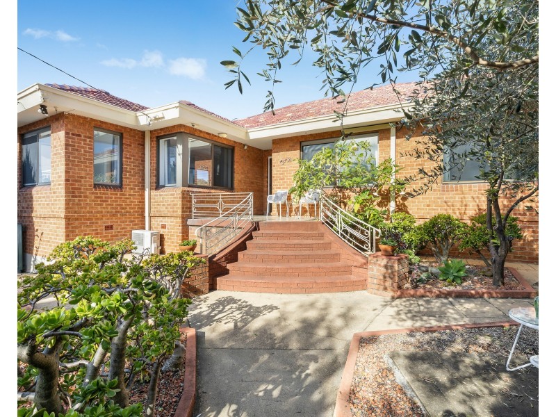 1 Madrers Avenue, Kogarah NSW 2217