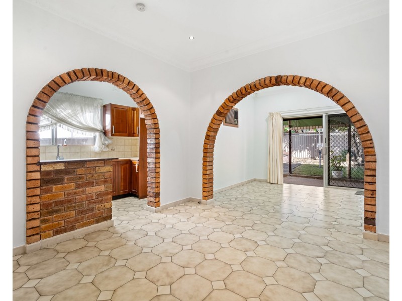 39 Margaret Street, Kingsgrove NSW 2208