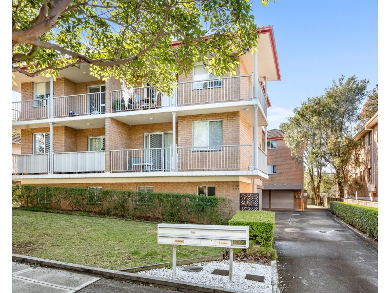 3/190 Queen Victoria Street, Bexley NSW 2207