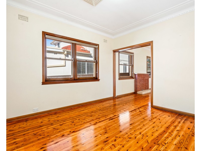 2 Booragul Street, Beverly Hills NSW 2209