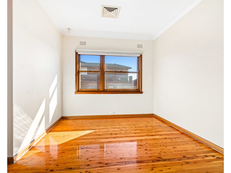 2 Booragul Street, Beverly Hills NSW 2209