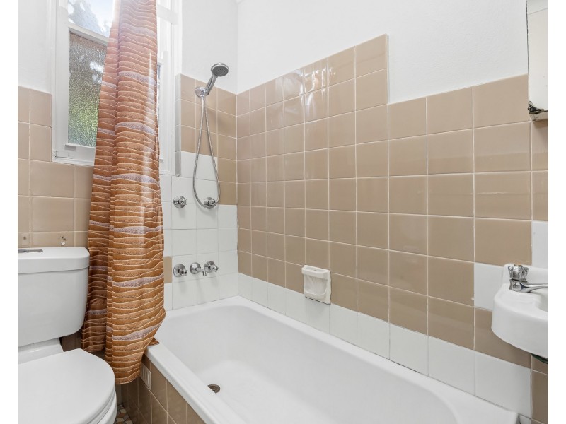 2/21 St Georges Parade, Hurstville NSW 2220