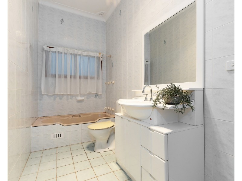 24 Arthur Street, Carlton NSW 2218