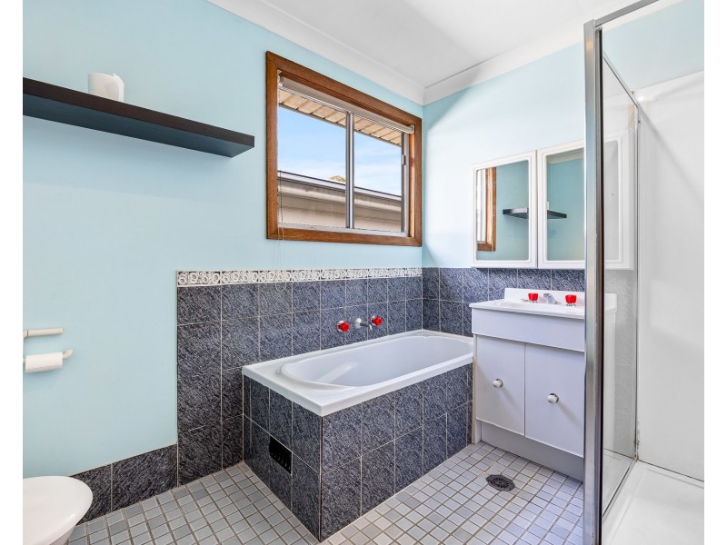 4 Abbott Road, Heathcote NSW 2233
