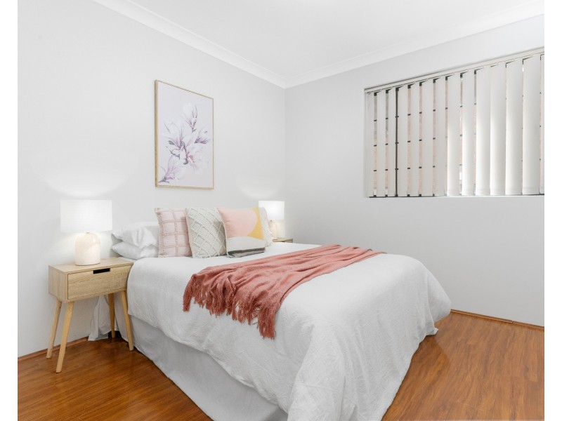 2/43 Carrington Avenue, Hurstville NSW 2220