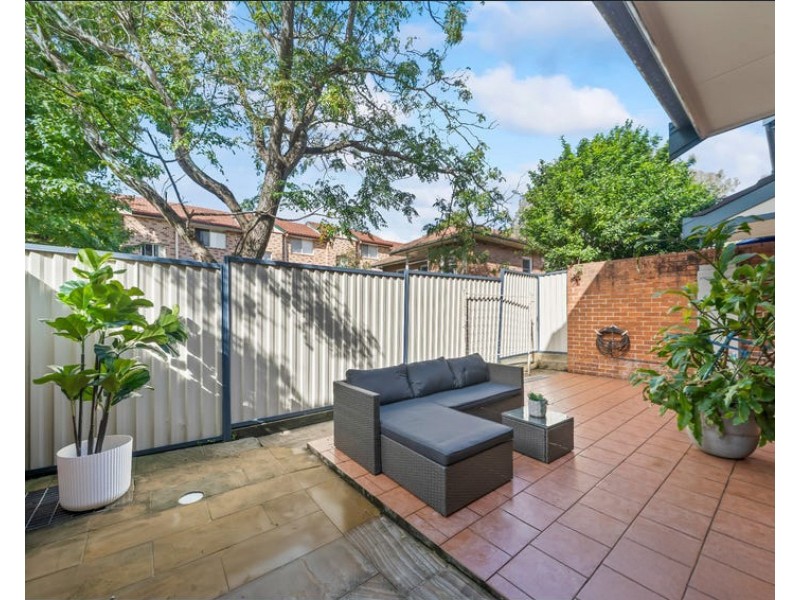 3/17  Graham Road, Narwee NSW 2209