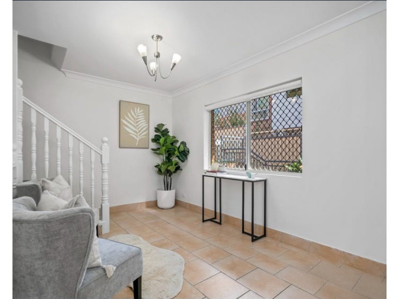 3/17  Graham Road, Narwee NSW 2209