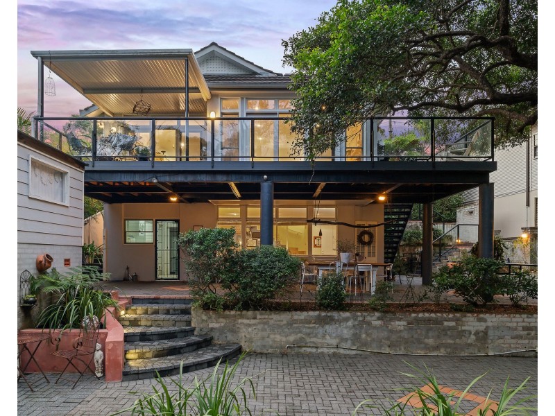 13 Linden Crescent, Lugarno NSW 2210