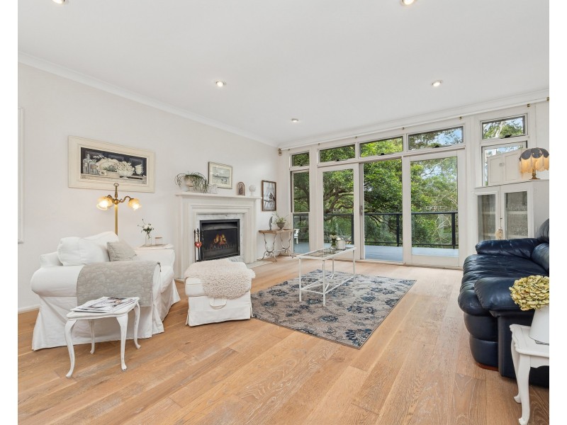 13 Linden Crescent, Lugarno NSW 2210