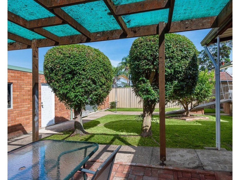 45 Burns Road, Picnic Point NSW 2213