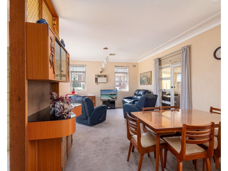 45 Burns Road, Picnic Point NSW 2213
