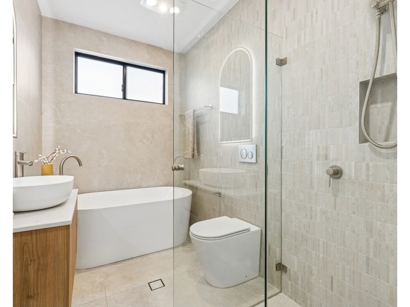 25b Armentieres Avenue, Milperra NSW 2214