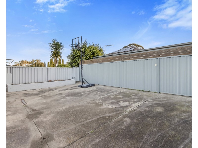 8 Firmstone Gardens, Arncliffe NSW 2205