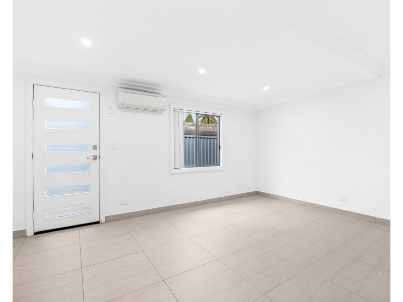 8A Firmstone Gardens, Arncliffe NSW 2205