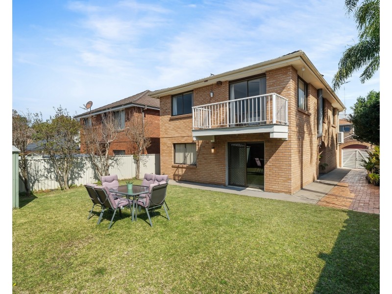 18 Xenia Avenue, Carlton NSW 2218