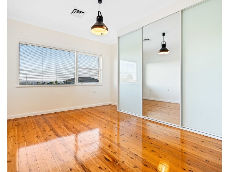 10  Bellevue Avenue, Georges Hall NSW 2198