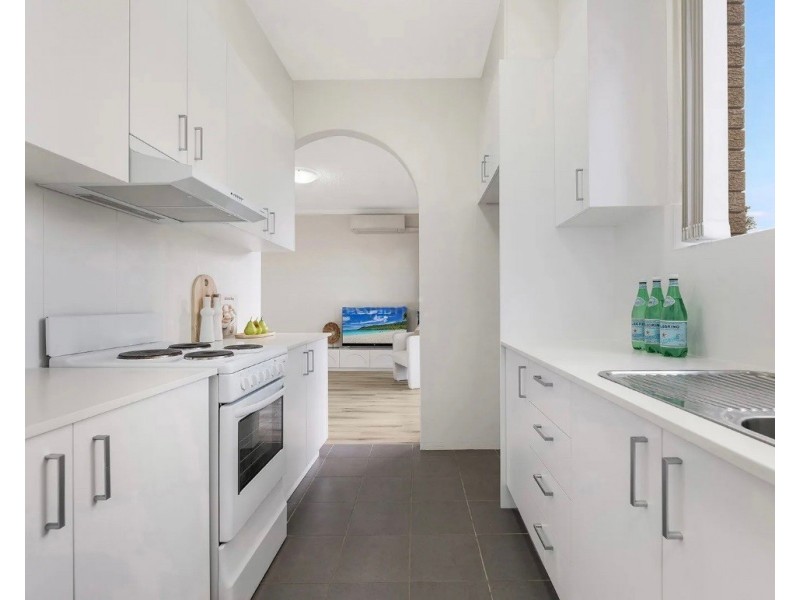 2/26a Wolli Creek Road, Banksia NSW 2216