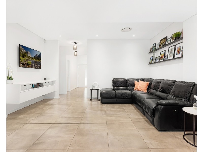 17 Massey Street, Carlton NSW 2218