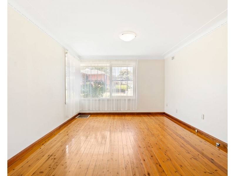 29  Whitegates Avenue, Peakhurst Heights NSW 2210