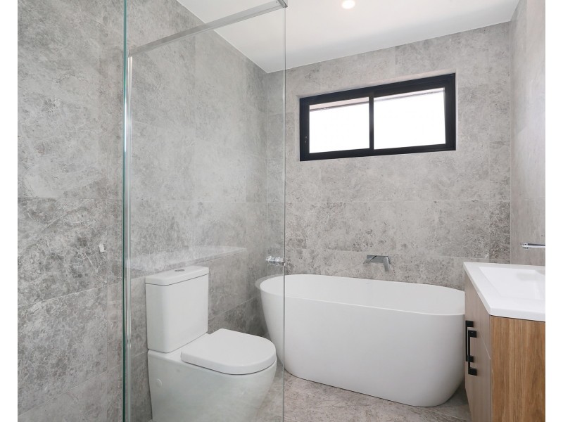 4/6 Canberra Road, Sylvania NSW 2224