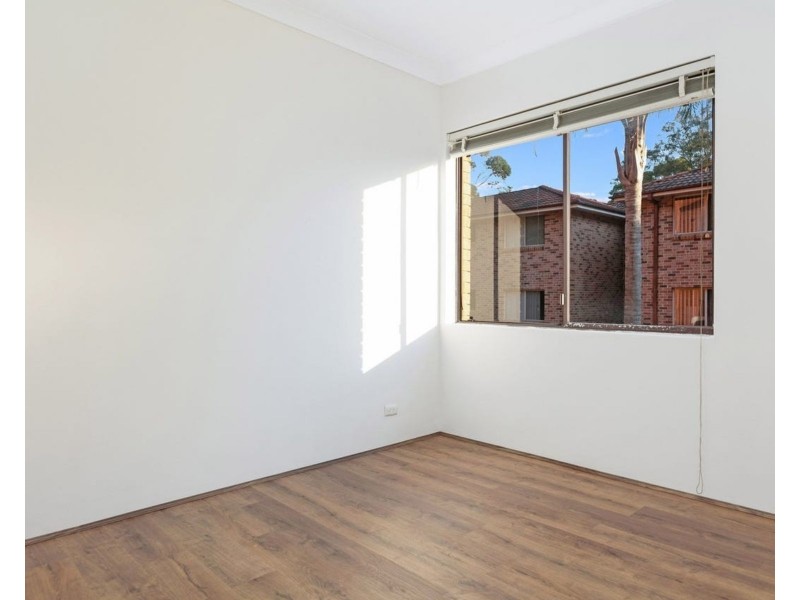 1/16 Hampton Court Road, Carlton NSW 2218