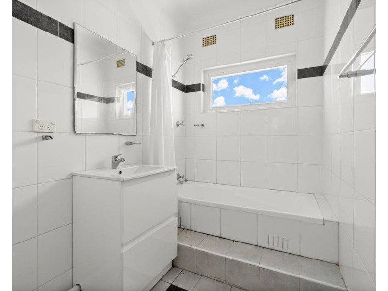 12/4 Monomeeth Street, Bexley NSW 2207