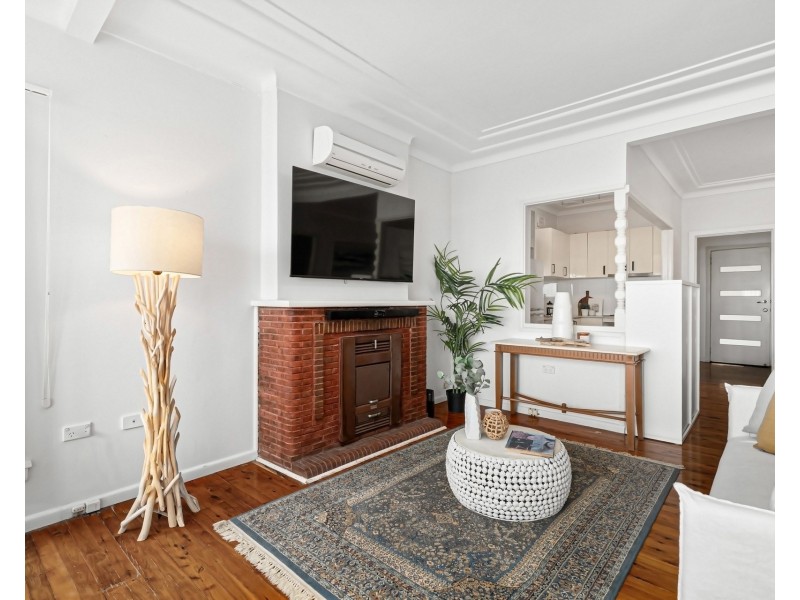 10 Carruthers Drive, Dolls Point NSW 2219