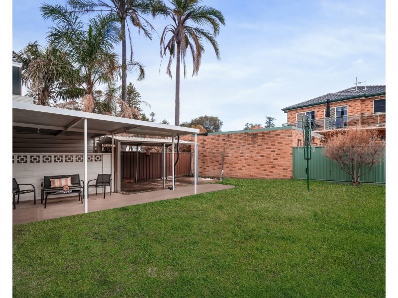 10 Carruthers Drive, Dolls Point NSW 2219