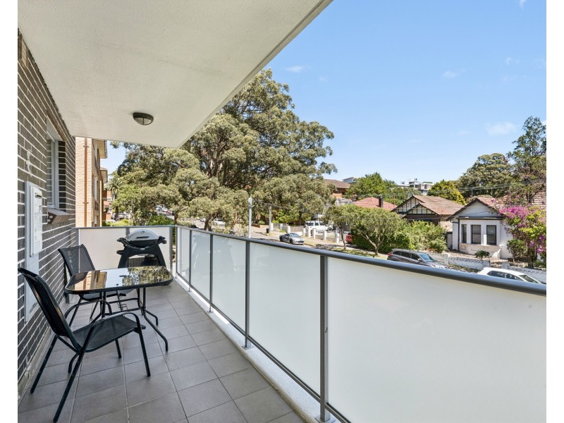 4/74-76 Hampton Court Road, Carlton NSW 2218