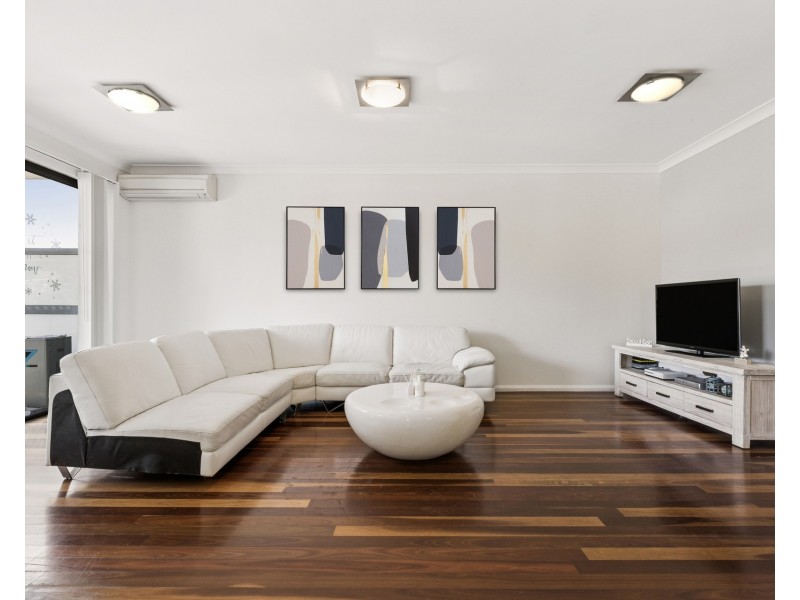 4/74-76 Hampton Court Road, Carlton NSW 2218