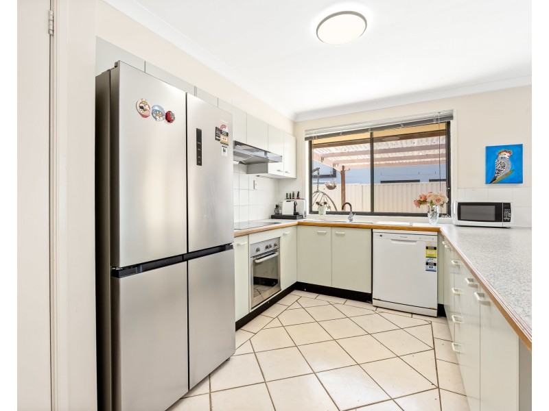 8 Canberra Road, Sylvania NSW 2224