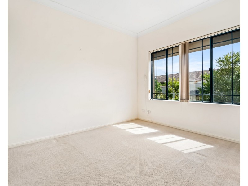 1/88 Connemarra Street, Bexley NSW 2207