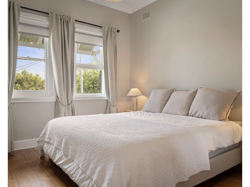 70 Lorraine Avenue, Bardwell Valley NSW 2207