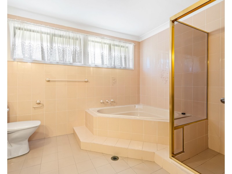 1A Peppermint Grove, Panania NSW 2213