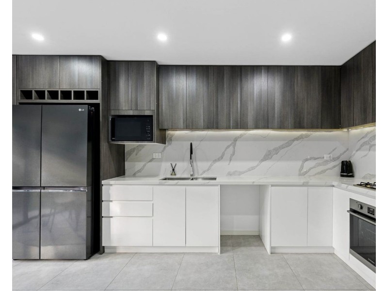 6/21  Balanada Avenue, Chipping Norton NSW 2170