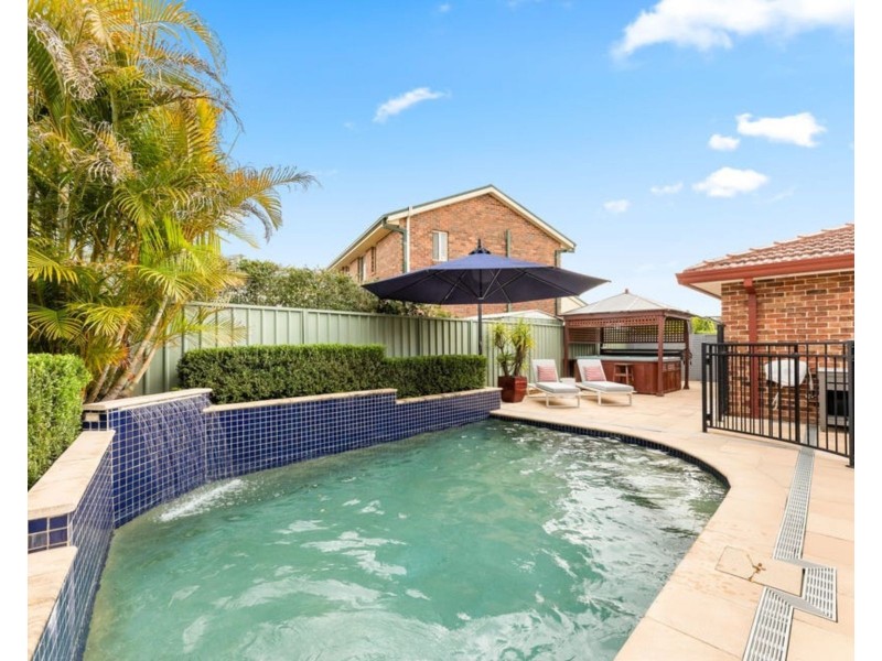 4 Mackin Close, Barden Ridge NSW 2234