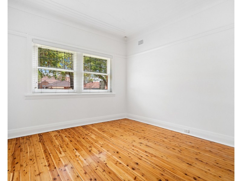 118  Caroline Street, Kingsgrove NSW 2208