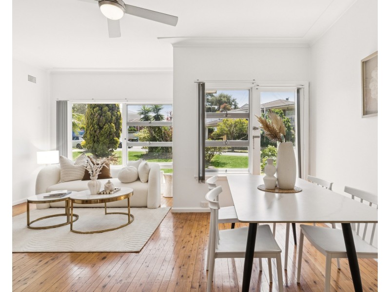 24 Lesley Crescent, Mortdale NSW 2223